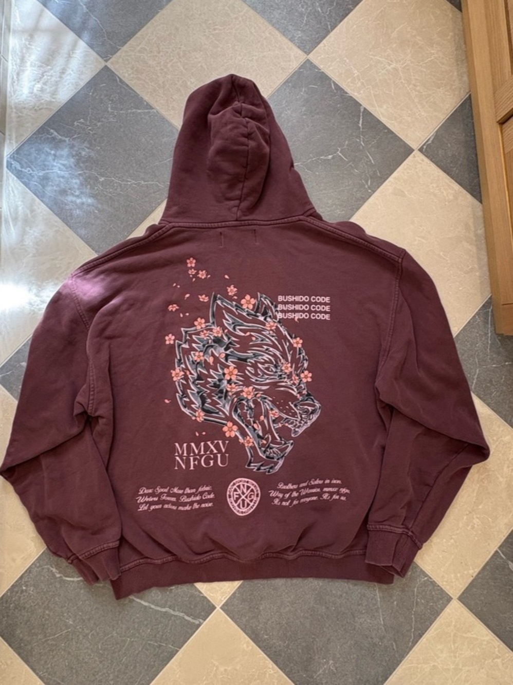 Darc Sport Wolves Through the Cherry Blossom Hoodie Graphic Hoodie XL Purple